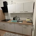 Apart Elisa Hannover